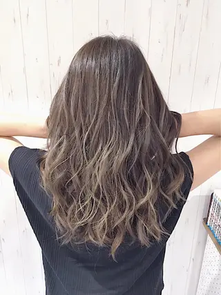 セミロング カラー 西川 敏夫のヘアスタイル