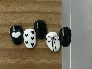 ネイル ki🍒🍒 ki ツルツルネイルのネイルデザイン