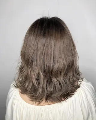 セミロング カラー 山中 大輝のヘアスタイル