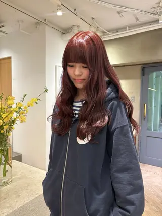 ロング レイヤーカット🐩 透明感カラー モカのヘアスタイル