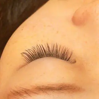 マツエク・マツパ Salon EF 名駅店所属・伊藤 恭子の眉毛・アイブロウイメージ