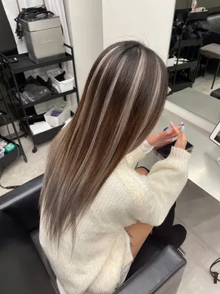 Kro ハイトーン×ブリーチのヘアスタイル