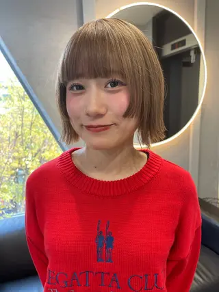 ミディアム カラー TATSUブリーチ/ ミルクティーベージュのヘアスタイル