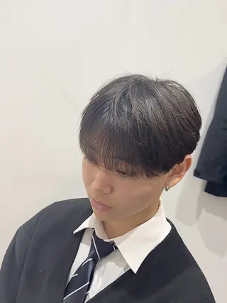 メンズ メンズパーマ特化 秋本晴紀のヘアスタイル