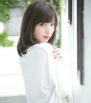 ミディアム 山本翔一郎 韓国顔周りレイヤーのヘアスタイル