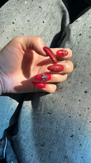 ネイル FlyingSeep 🐑kaho💟🌈のネイルデザイン