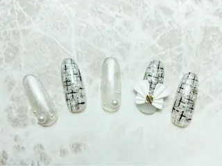 ネイル マジックミラー所属・マジック ミラーのネイルデザイン