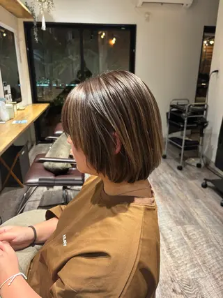 カラー SOL Matsumuraのヘアスタイル