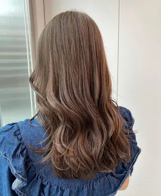 ミディアム ツヤ髪🌈髪質改善 🌈ナカゴシのヘアスタイル