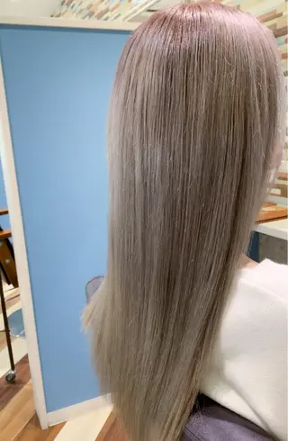ロング カラー 髪質改善&Spa fee by carrefour 大橋店[フィー・バイ・カルフール大橋]所属・stylist Yukieのヘアスタイル