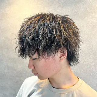 ショート カラー パーマ ヘアアレンジ メンズ 仕上がり満足度No. 1🔥BLUCK🔥のヘアスタイル