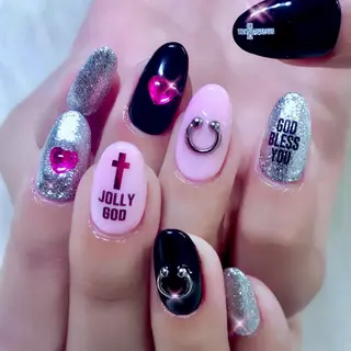 ネイル NOIROUGE所属・NOI ROUGEのネイルデザイン