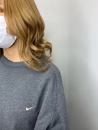 セミロング メンズバレイヤージュ 斉藤春のヘアスタイル