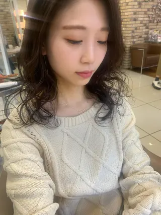 セミロング カラー ママ美容師まつげ 🤍まき🤍のマツエク・マツパデザイン