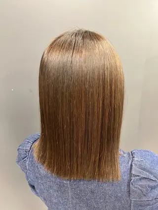 ミディアム カラー 吉安 里菜歩のヘアスタイル