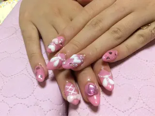 ネイル フラワー ムーンのネイルデザイン