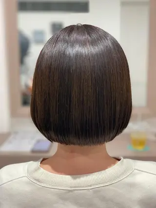 ショート カラー 大友 麻衣のヘアスタイル