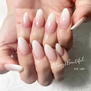 ミディアム ネイル ROSE・ MARY 鈴木のネイルデザイン