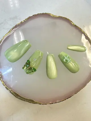 ネイル Queeens nailのネイルデザイン