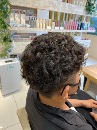 ミディアム パーマ メンズ 本厚木|縮毛矯正/ 酸性スト専門サロンのヘアスタイル