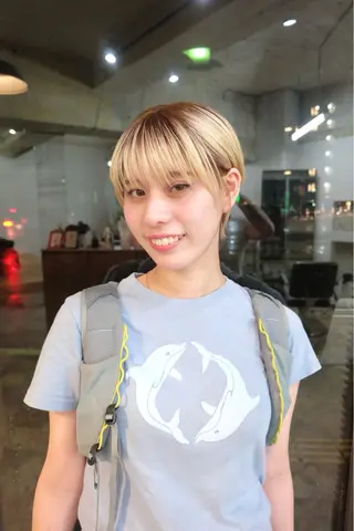 ショート カラー SESSION所属・佐藤 しずくのヘアスタイル