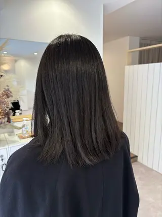 ミディアム 小泉 萌詠のヘアスタイル