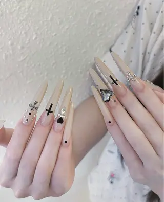 ネイル STAR ONE NAIL SALON所属・星 あみのネイルデザイン