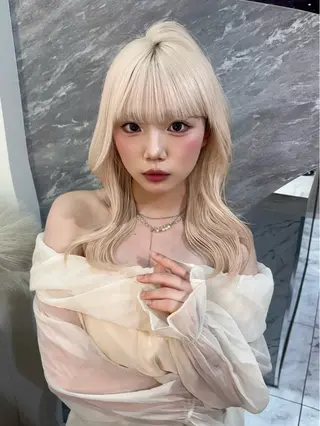 セミロング カラー パーマ ヘアアレンジ 🤍韓国風/艶髪🤍 鳥越美羽のヘアスタイル