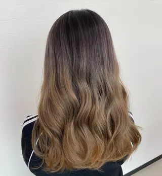 ロング カラー UNDER vr 【アンダーバー】のヘアスタイル