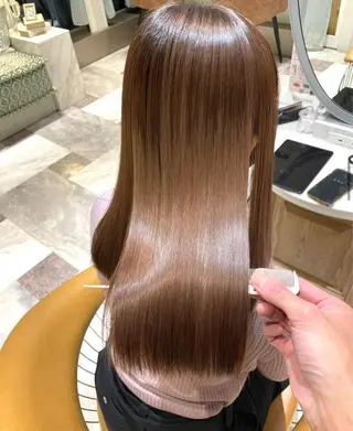 ロング 浅井 琥珀のヘアスタイル