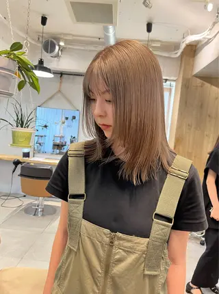 ミディアム カラー オリーブ/縮毛♡ Natsuno🩰のヘアスタイル