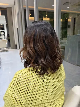 ミディアム 佐々木 麻衣のヘアスタイル