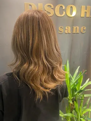 セミロング カラー ヘアアレンジ DISCOHAIRsanc（ルジャルダン町田）所属・烏山 達也のヘアスタイル