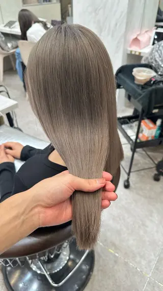 ロング カラー ダブルカラー 韓国レイヤーKYONのヘアスタイル