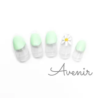 ネイル Avenir 表参道 nail＆eye予約のネイルデザイン