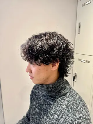 ショート パーマ ヘアアレンジ メンズ 顔まわりカット の達人のヘアスタイル