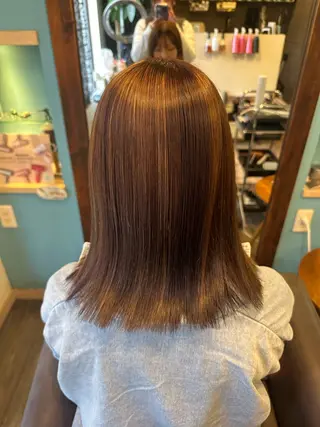 ミディアム カラー 安達 望のヘアスタイル