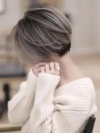 ショート カラー 横野 孝志のヘアスタイル