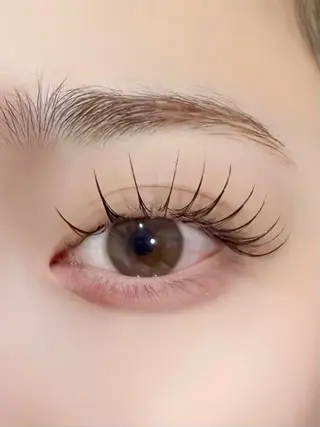 マツエク・マツパ 𝘠𝘜𝘔𝘌 ♡ 渋谷 マツエクの眉毛・アイブロウイメージ