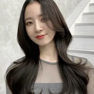 ロング カラー 京都韓国ヘア🇰🇷 /髪質改善/透カラーのヘアスタイル