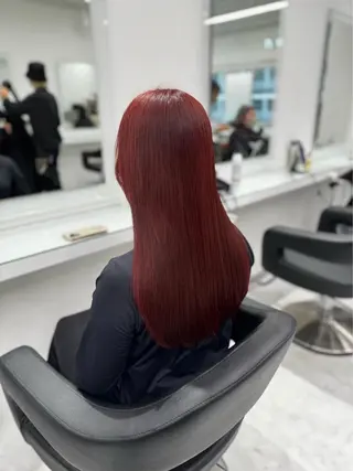 ロング カラー ヘアアレンジ 🩶学生指名No.1 レッド・ボルドー🩶のヘアスタイル