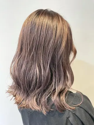 ミディアム カラー ワタナベ テルマサのヘアスタイル
