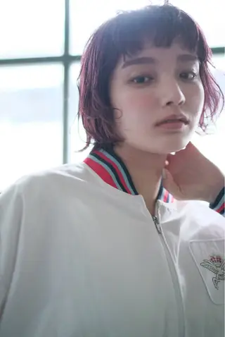ショート カラー 🩶米澤 美月🩶のヘアスタイル