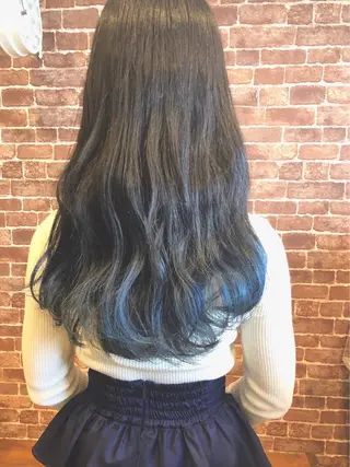 ロング カラー クオーレ hairのヘアスタイル