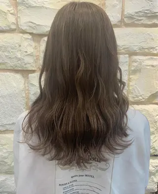 ロング 石原 姫菜のヘアスタイル