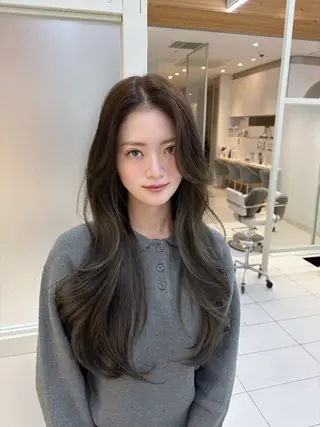 ロング oto🎀×美髪× シースルー前髪🤍のヘアスタイル