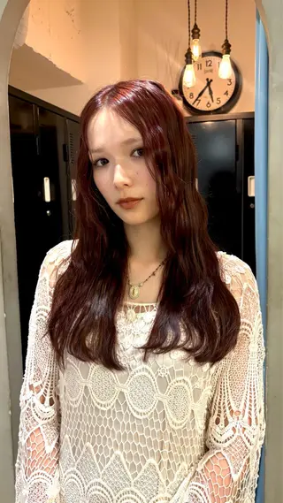 セミロング 🍎デザインカラー /カエデ🍎のヘアスタイル