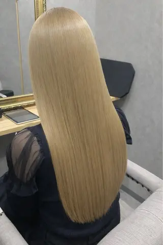 ロング カラー 廣瀬 あずさのヘアスタイル