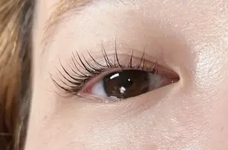 マツエク・マツパ fleuri所属・フルリ fleuriのマツエク・マツパデザイン