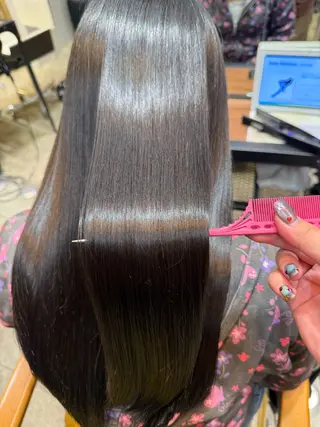 ロング 小野 希奈のヘアスタイル